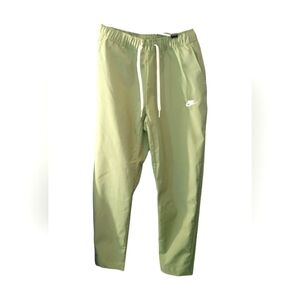 Men's Nike M Olive or sage green woven tapered leg pants